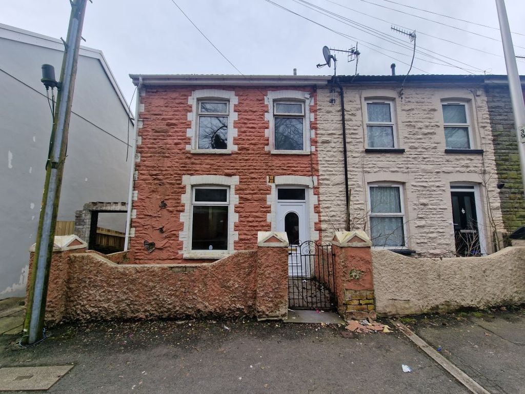3 bed end terrace house for sale in 165 Brithweunydd Road, Tonypandy