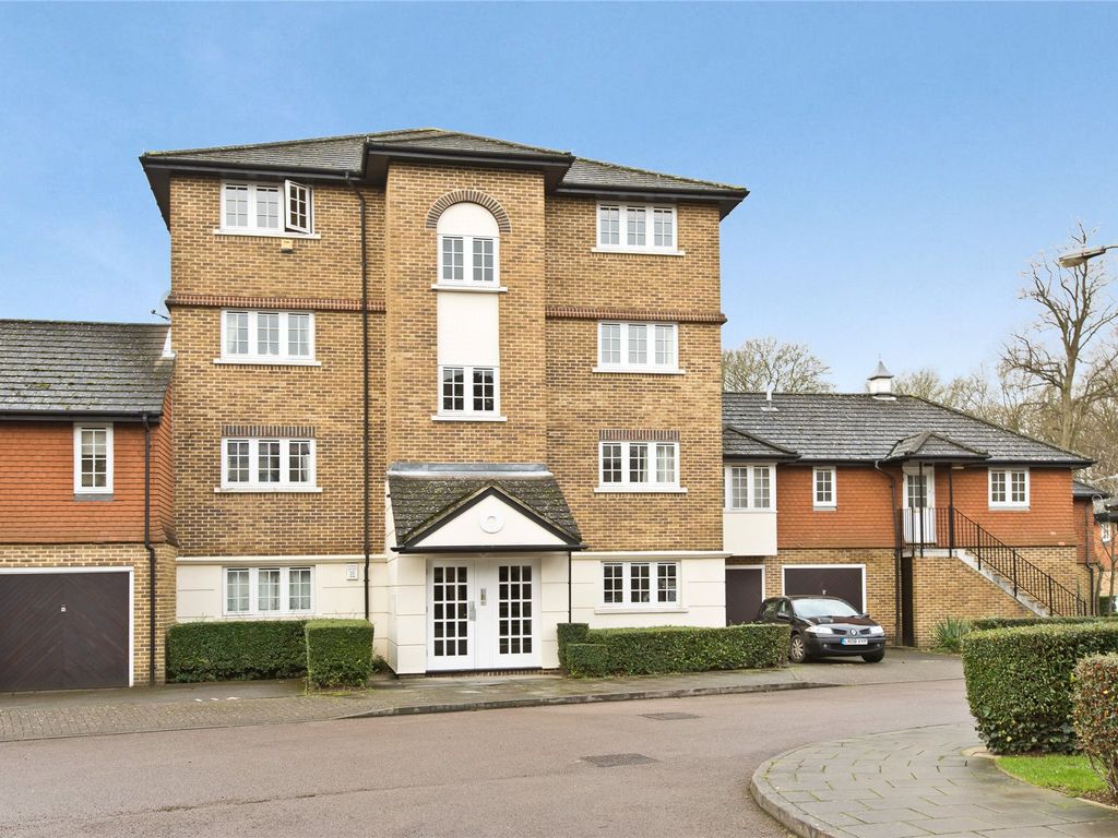 Selhurst Close, Southfields, London SW19  