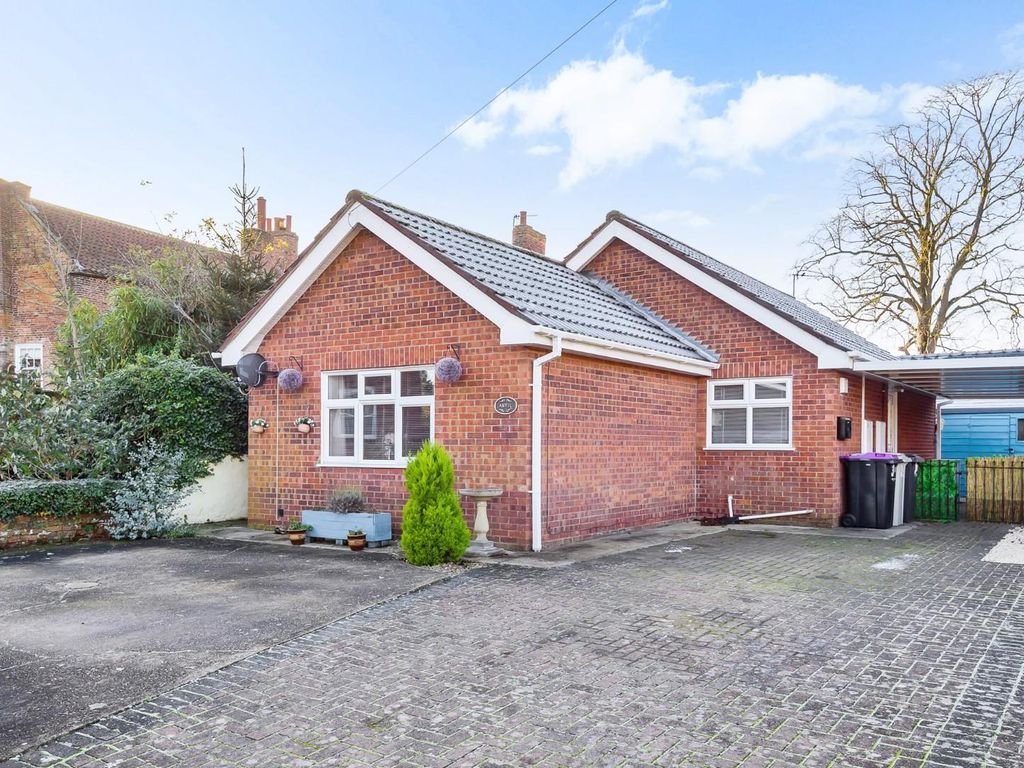 2 bed detached bungalow for sale in Prospect Street, Horncastle, Lincs