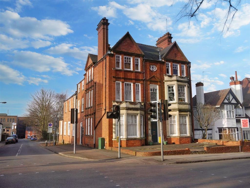 2 bed flat to rent in St. Avenue, Northampton NN2 Zoopla