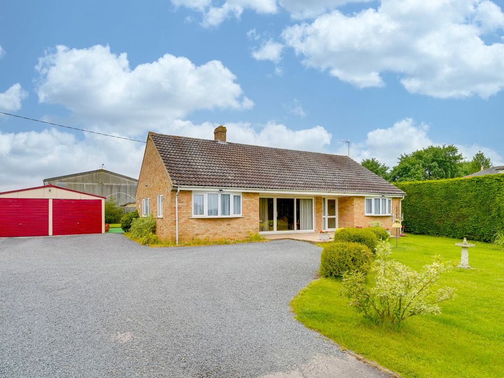 3-bed-detached-bungalow-for-sale-in-lower-road-croydon-royston-sg8