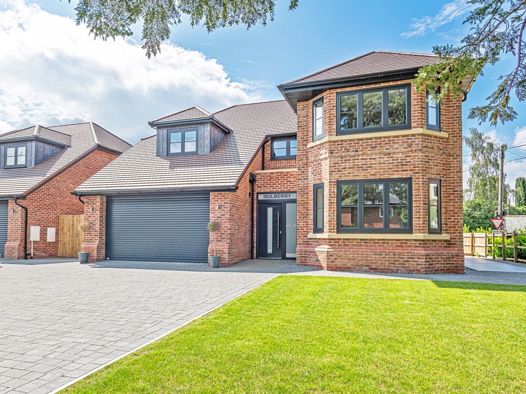 New home, 4 bed detached house for sale in Pike Lane, Kingsley