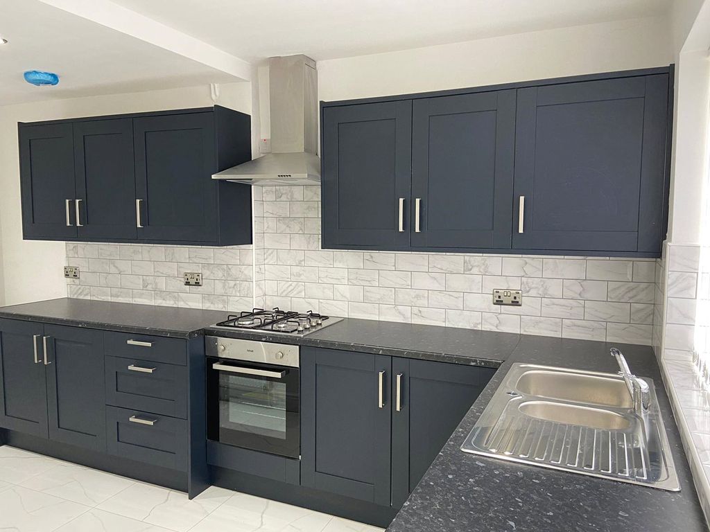 3 bed terraced house for sale in Grangemouth Road, Radford, Coventry