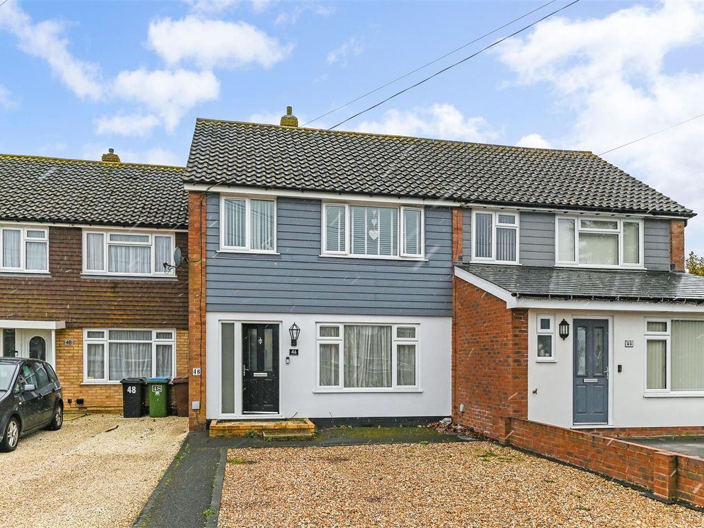 3 bed terraced house for sale in Churchill Avenue, Bognor Regis PO21, £