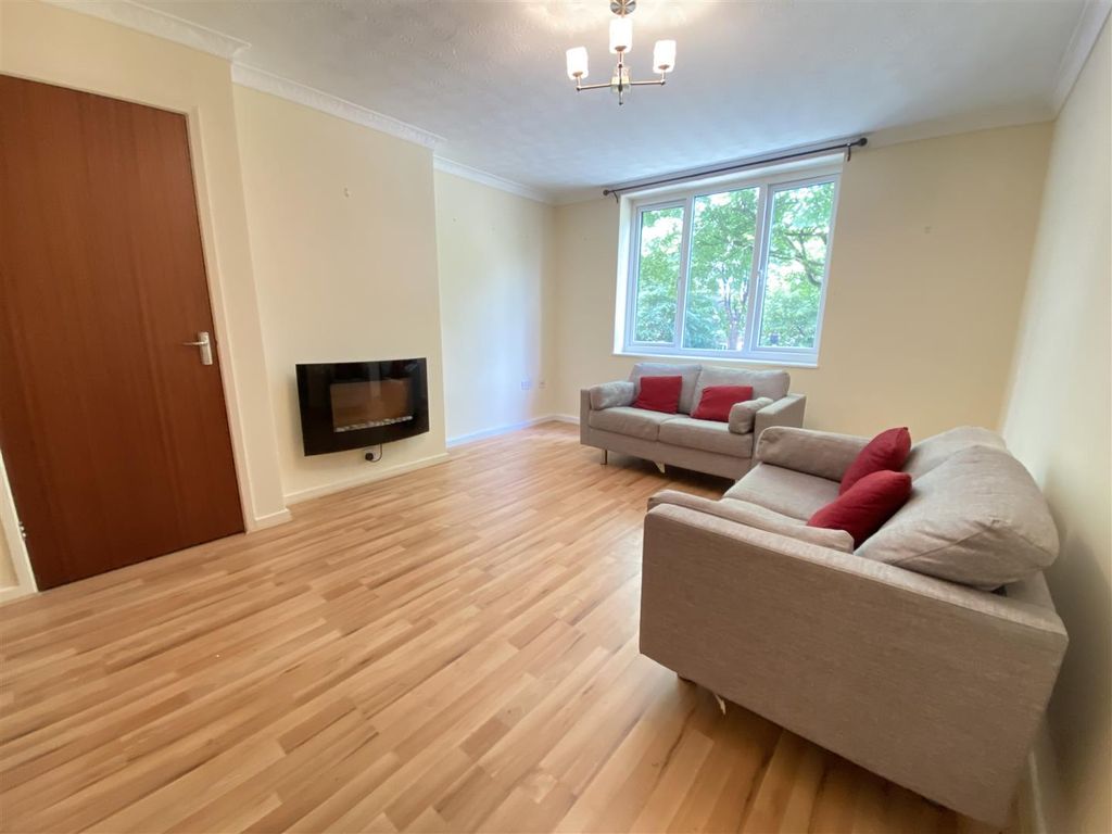 1 bed flat to rent in Bevill Square, Salford M3 Zoopla