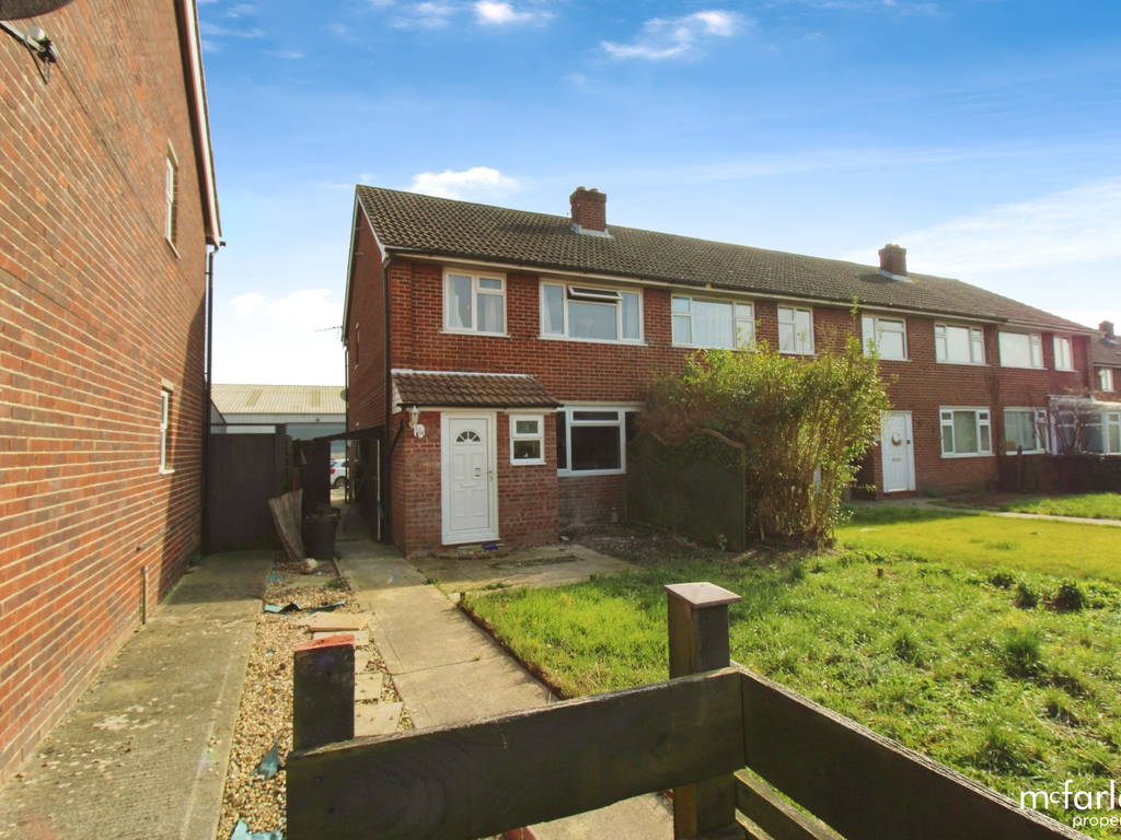 3 bed end terrace house for sale in Ruskin Avenue, Stratton, Swindon