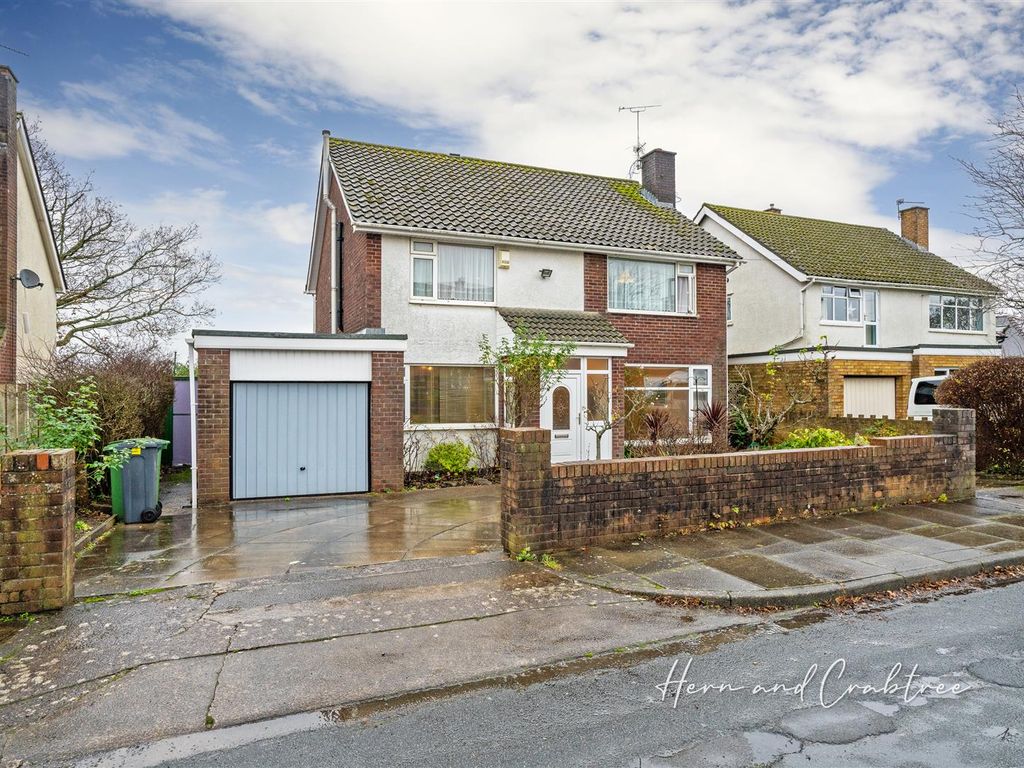 4 bed detached house for sale in Highfields, Llandaff, Cardiff CF5, £