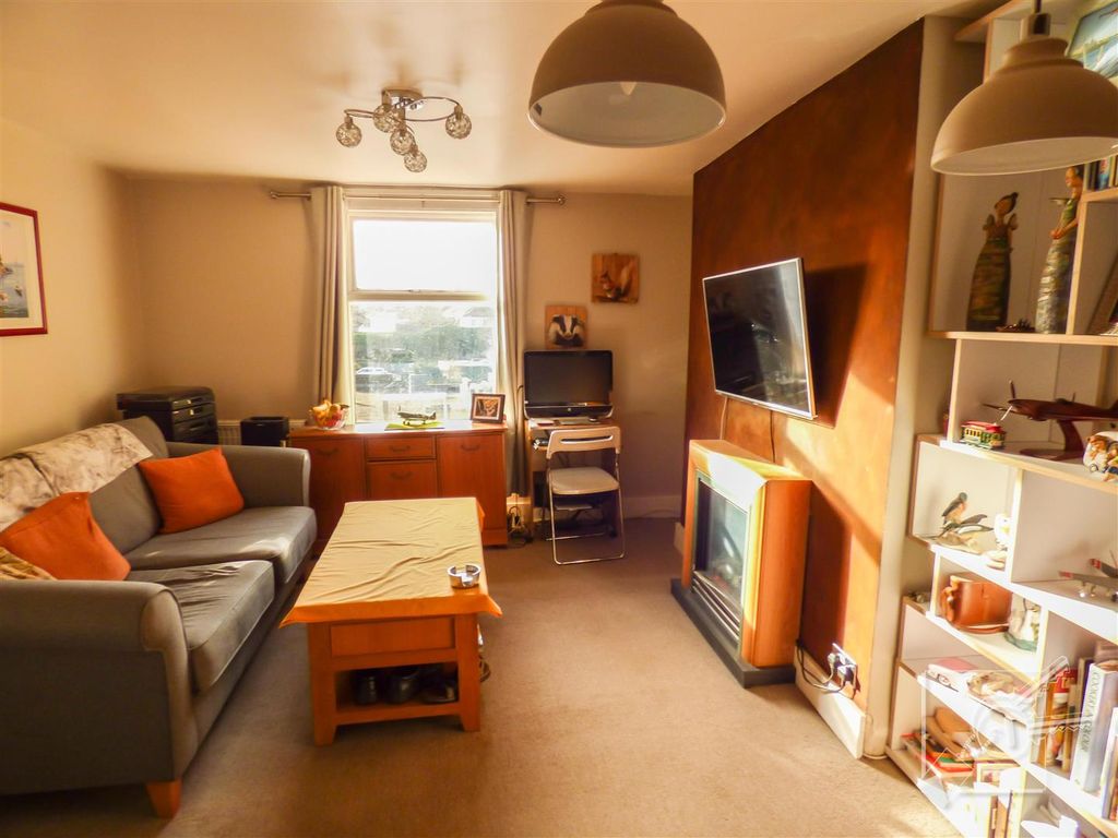 1 bed flat for sale in Milton Road, Gravesend DA12 Zoopla
