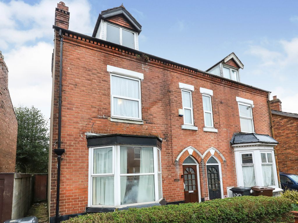 4 bed semidetached house for sale in Staveley Road, Wolverhampton