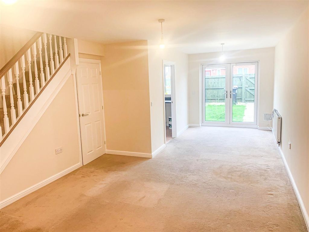 3 bed property to rent in Old School Court, Church Road, Nuneaton CV10