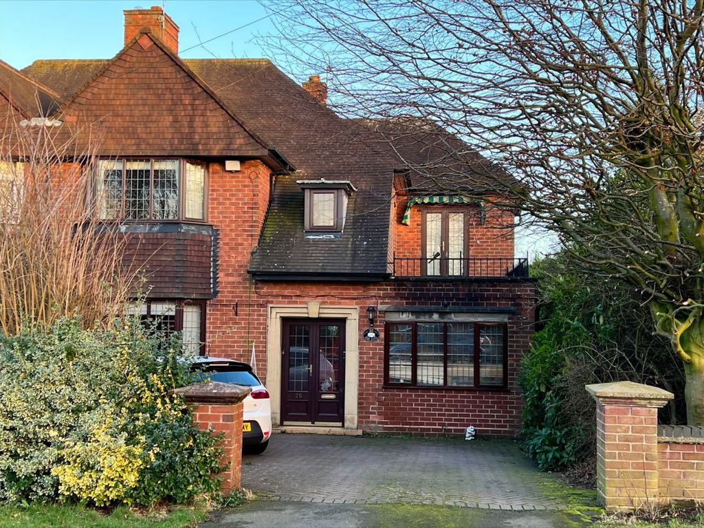 3 bed semidetached house for sale in Roe Lane, Westlands, Newcastle