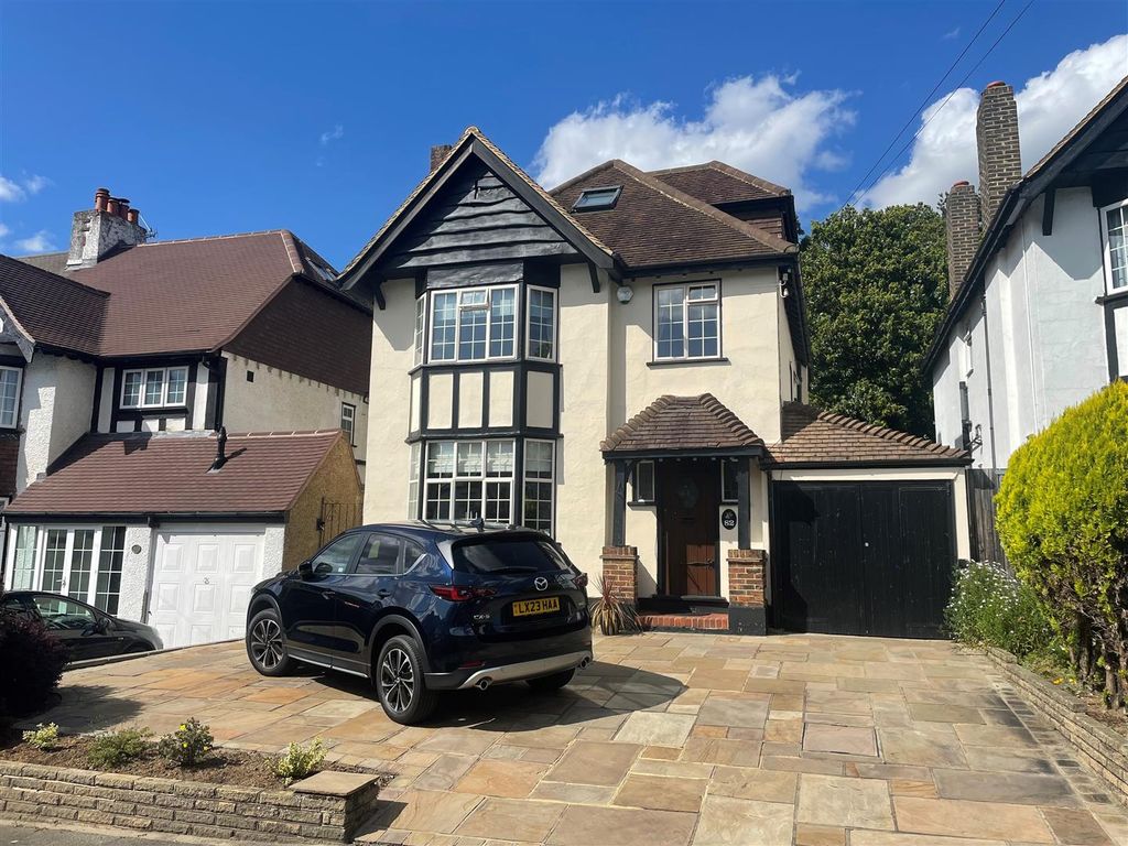 5 bed detached house for sale in Kingsway, Petts Wood, Orpington BR5, £
