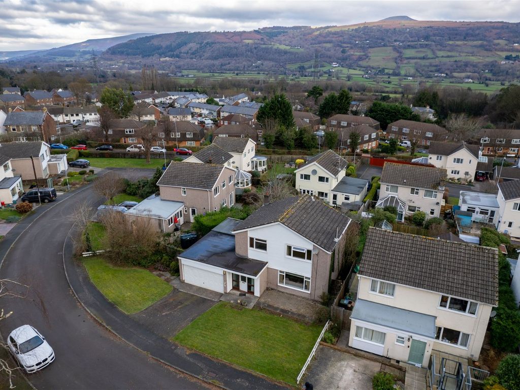 4 bed detached house for sale in Llanwenarth View, Govilon, Abergavenny