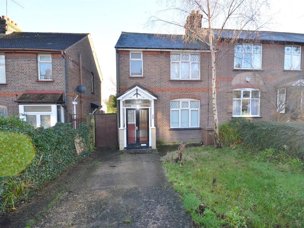 3 bed semidetached house for sale in Crawley Green Road, Luton LU2
