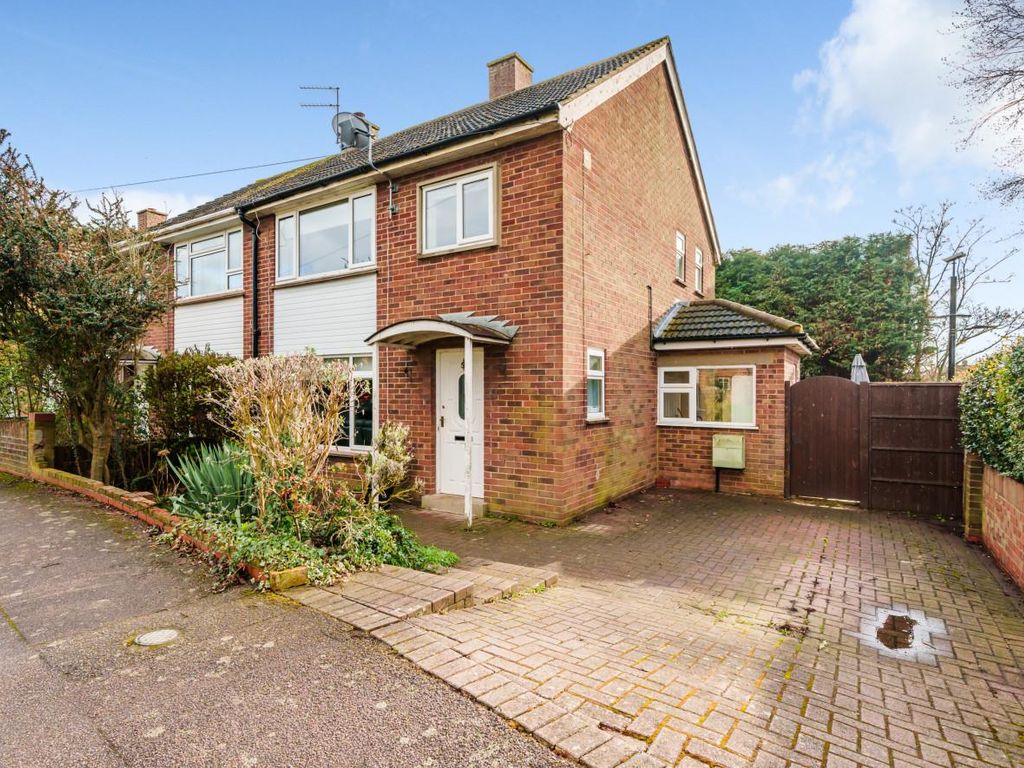 3 bed semidetached house for sale in Woodcote, Bedford MK41 Zoopla