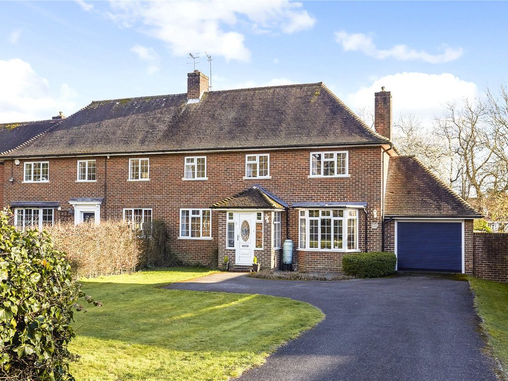 3 bed semidetached house for sale in Wray Park Road, Reigate, Surrey