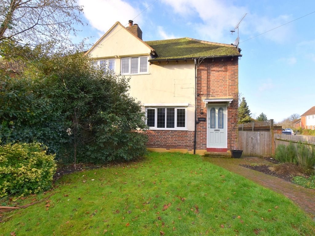 3 bed semidetached house for sale in The Street, Effingham KT24 Zoopla