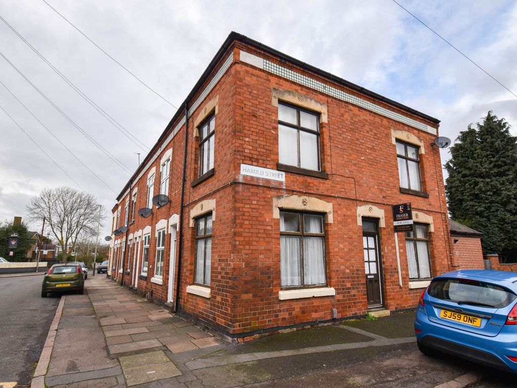 2 bed end terrace house for sale in Harold Street, Leicester LE2, £