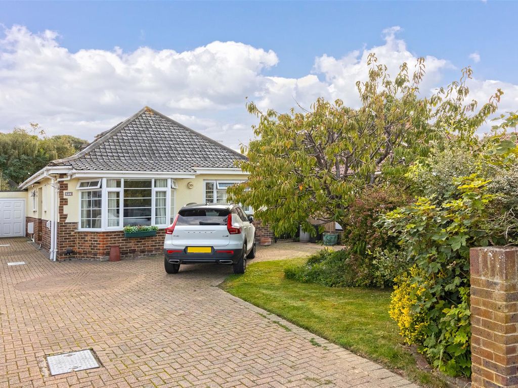 4 bed detached bungalow for sale in Bury Drive, GoringBySea, Worthing