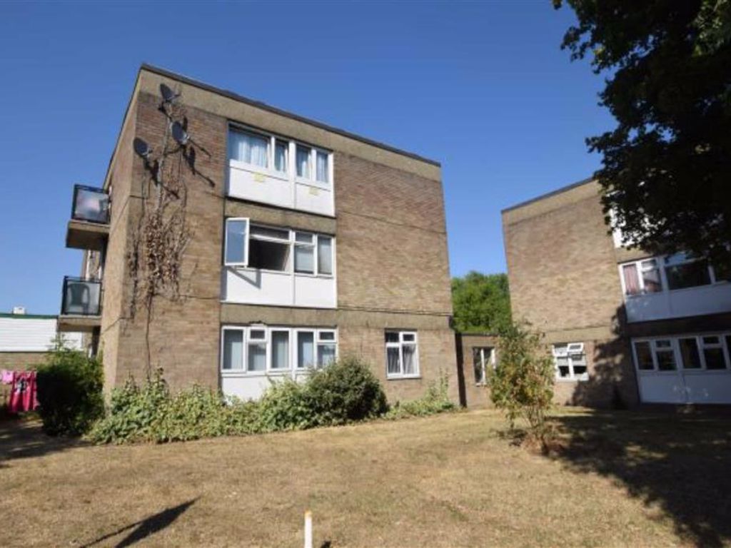 1 bed flat to rent in Sandon Road, Basildon, Essex SS14 Zoopla
