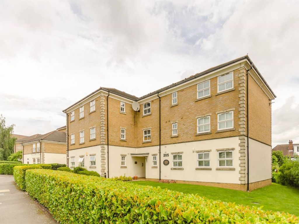 Conifer Court, Great North Way, Hendon, London NW4