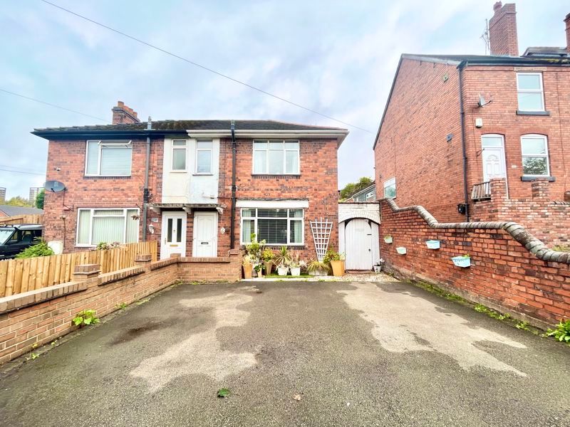 3 bed semidetached house for sale in Delph Road, Brierley Hill DY5, £