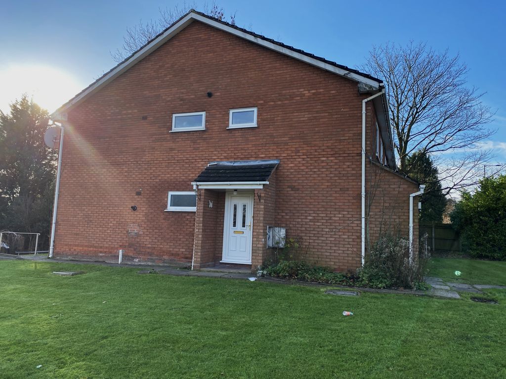 2 bed flat to rent in Hagley Road West, Harborne, Birmingham B17, £