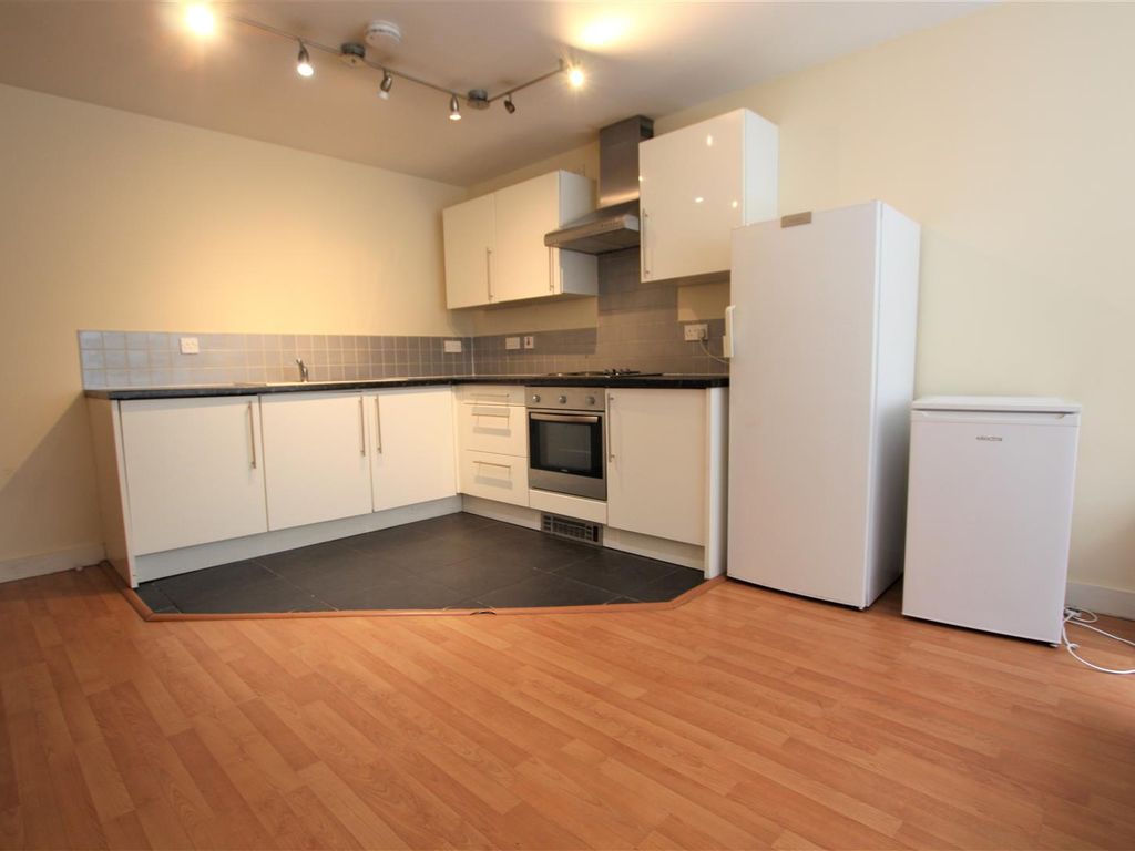 2 bed flat to rent in Osborne House, Friar Lane, Leicester LE1, £845 pcm Zoopla