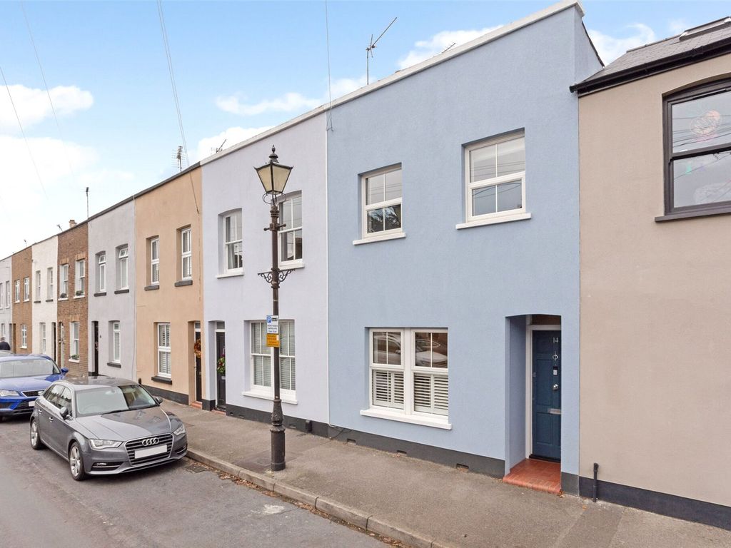 3 bed terraced house for sale in Albert Street, Windsor, Berkshire SL4