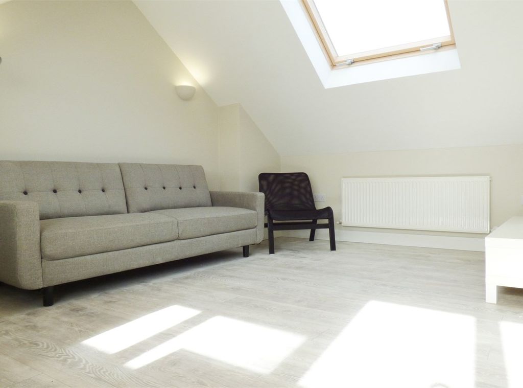 2 bed flat to rent in Windsor Road, Thornton Heath CR7 Zoopla