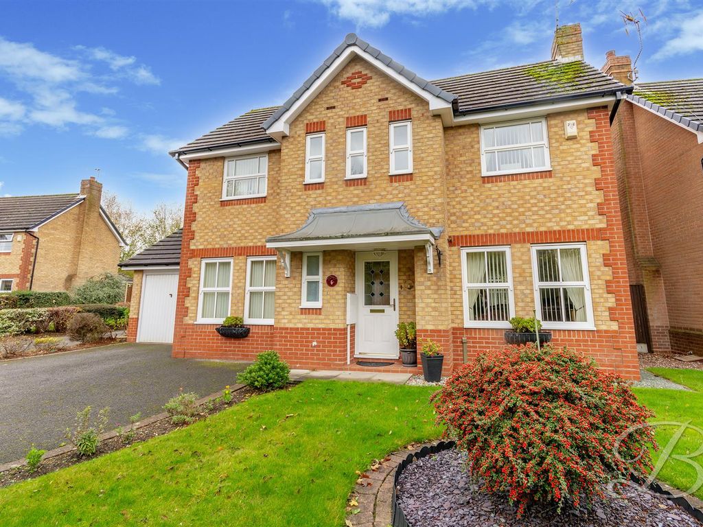 3 bed detached house for sale in Blackthorn Way, SuttonInAshfield