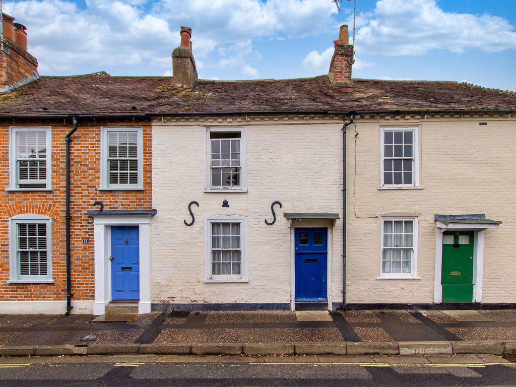 2 bed terraced house for sale in Parchment Street, Chichester, West