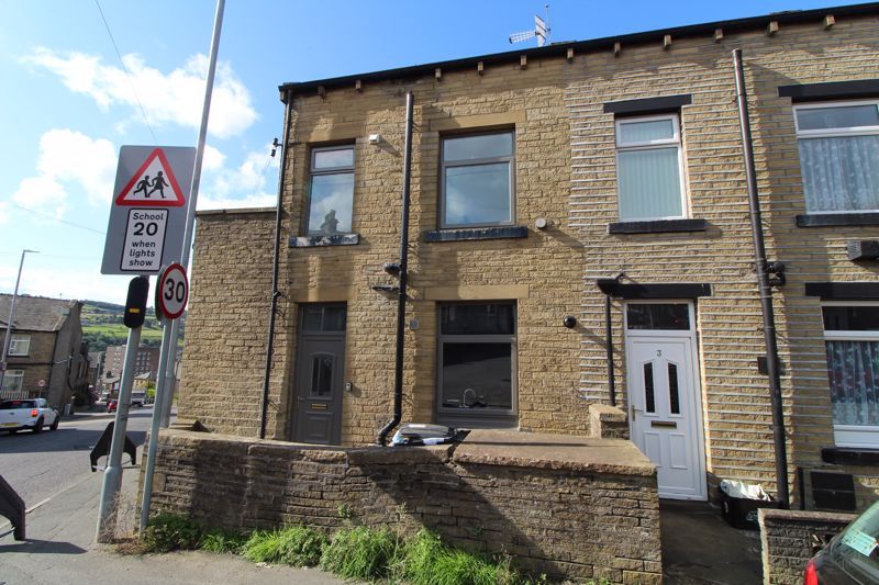 4 bed terraced house to rent in Bright Street, Sowerby Bridge HX6 Zoopla