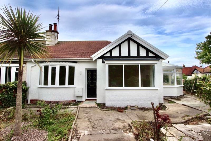 2 bed semidetached bungalow for sale in Bryn Lupus Road, Llanrhos