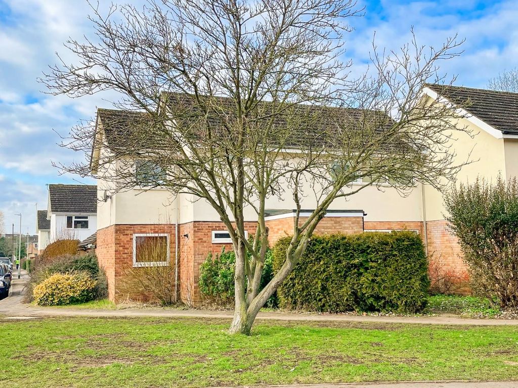 5 bed semidetached house for sale in South Street, Leighton Buzzard