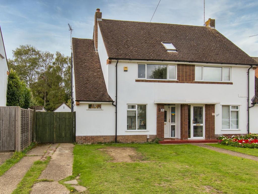 4 bed semidetached house for sale in Avalon Road, Earley, Reading RG6