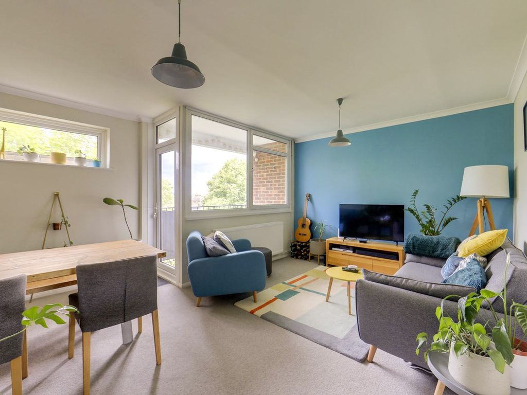 2 bed flat for sale in Mayow Road, Forest Hill, London SE23, £375,000 Zoopla