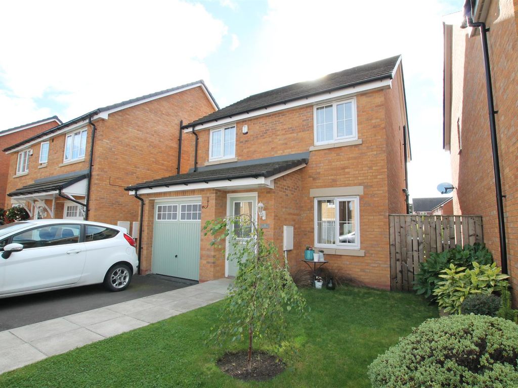 3 bed detached house for sale in Clement Way, Willington, Crook DL15