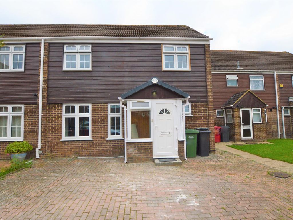 3 bed terraced house to rent in Rochfords Gardens, Slough SL2 Zoopla