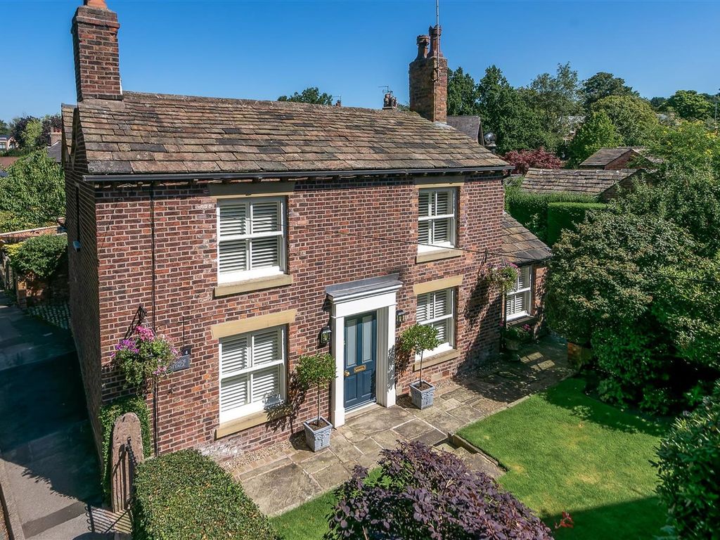 3 bed detached house for sale in Bollin Grove, Prestbury, Macclesfield
