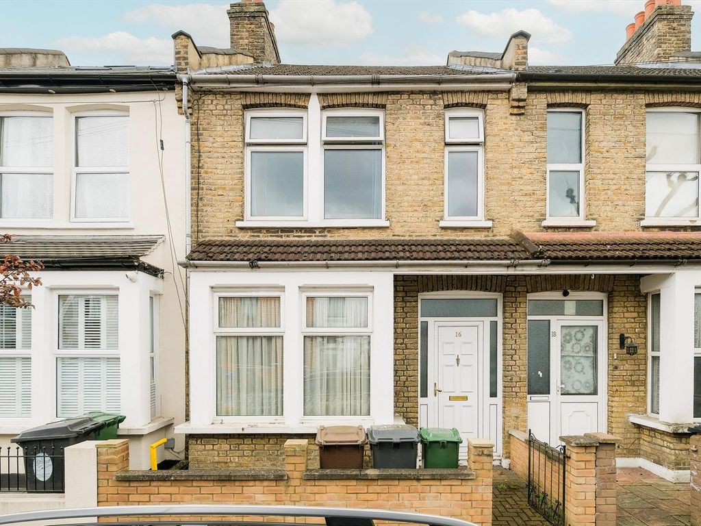3 bed property for sale in Leonard Road, London E4, £450,000 Zoopla