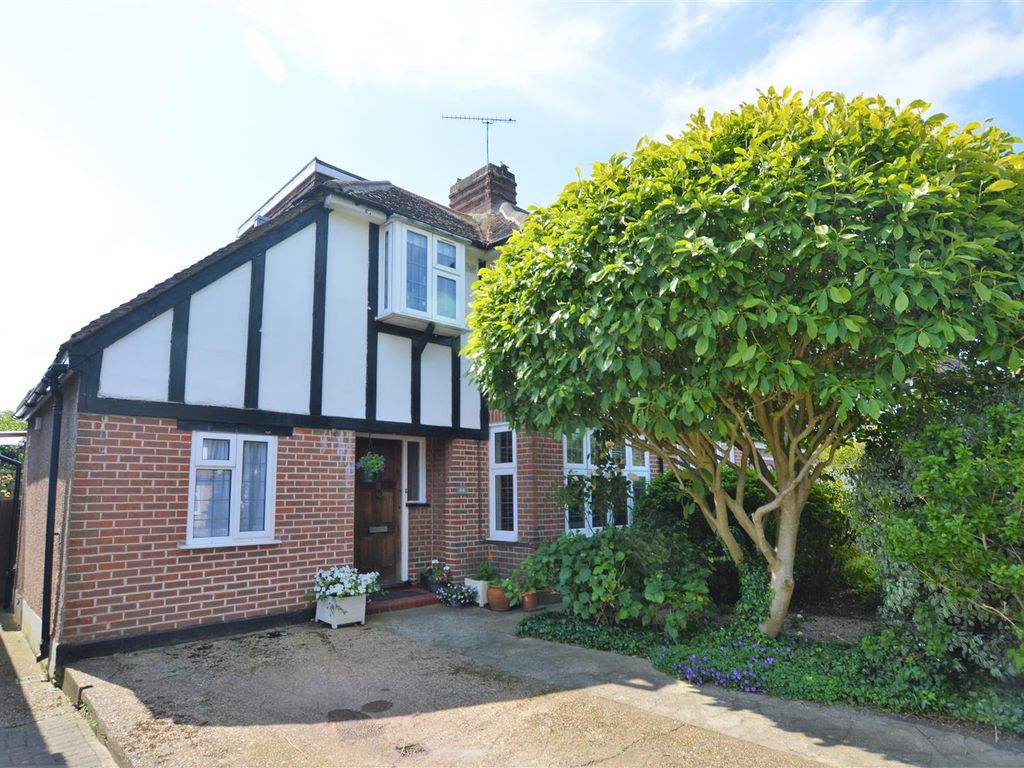 4 bed property for sale in Redway Drive, Whitton, Twickenham TW2 Zoopla