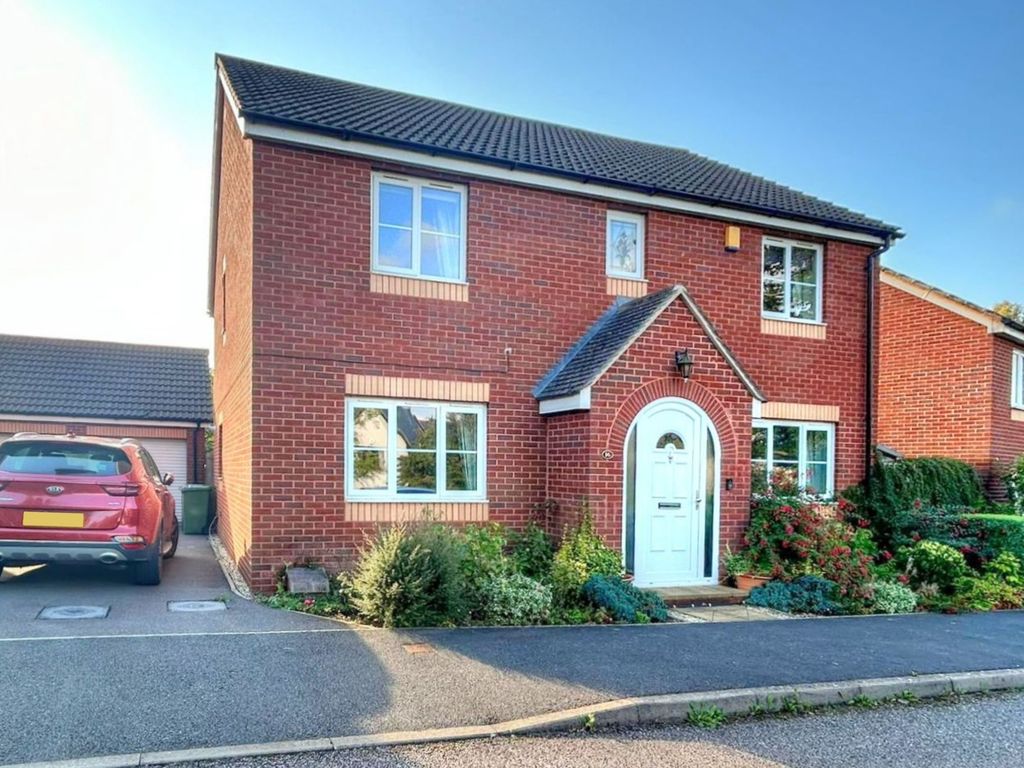 4 bed detached house to rent in Liberty Way, Exeter EX2, £1,900 pcm