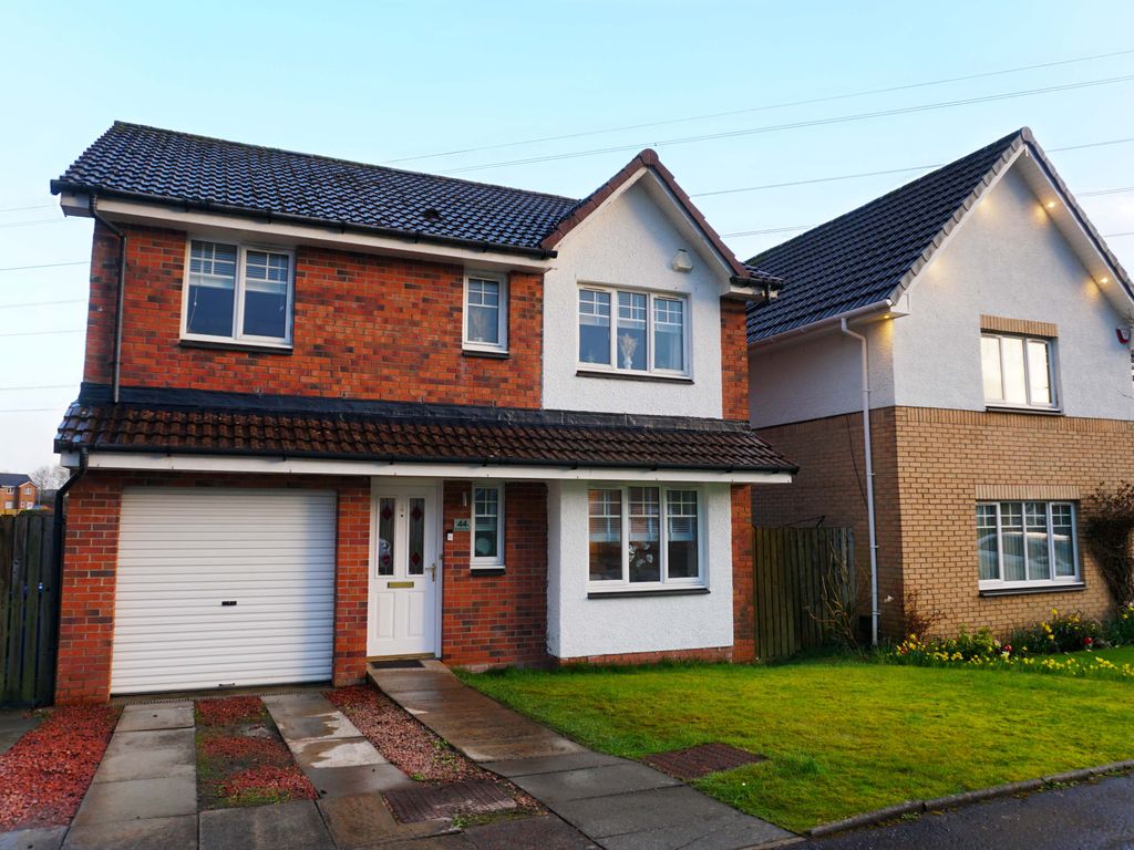4 bed detached house for sale in Burnside View, Lindsayfield, East