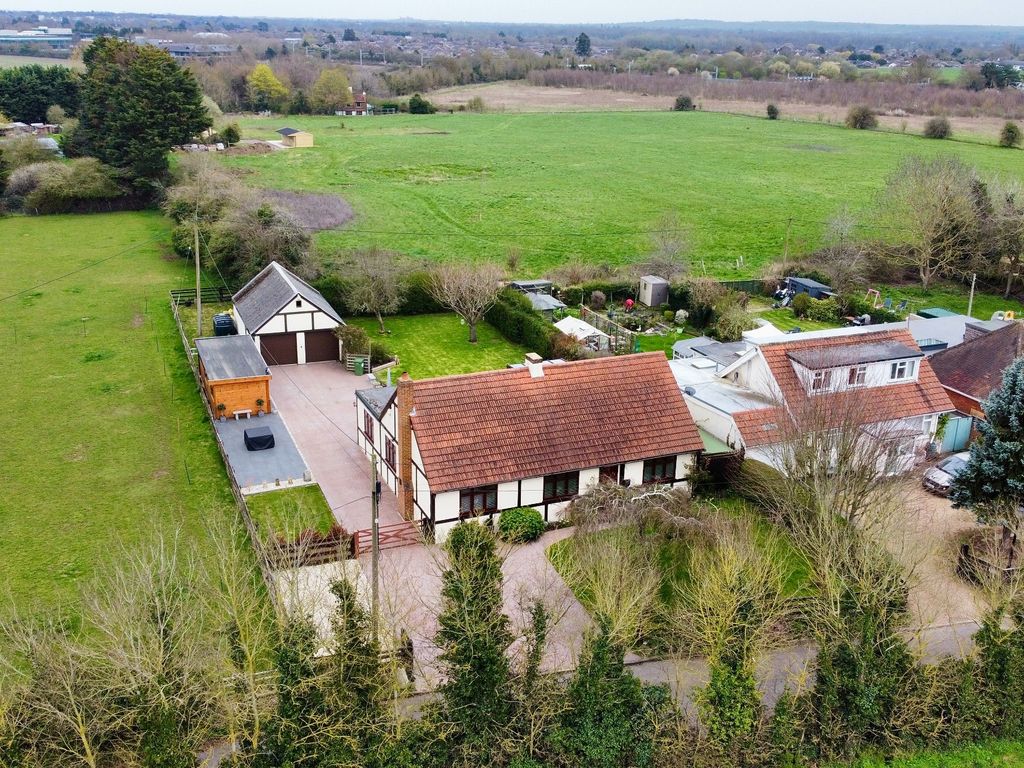 5 bed detached house for sale in Cherry Garden Lane, Littlewick Green, Maidenhead SL6 Zoopla