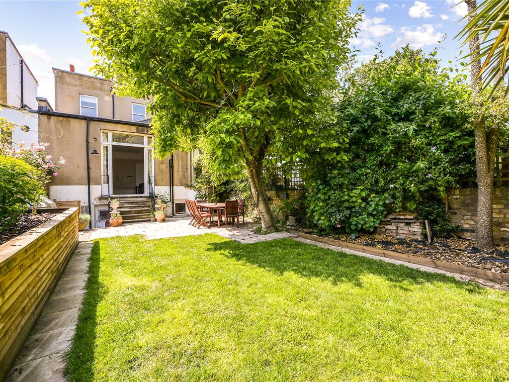 2 bed flat for sale in St. Peters Square, London W6, £1,000,000 Zoopla
