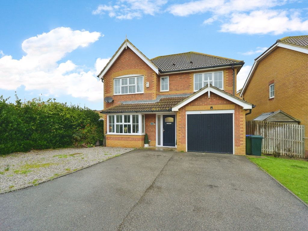 4 bed detached house for sale in Court Farm Road, Newhaven BN9, £