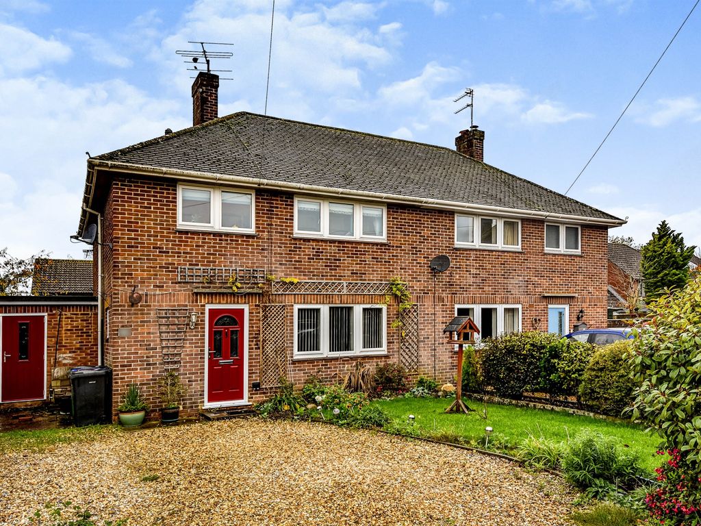 3 bed semidetached house for sale in Ferozeshah Road, Northfields