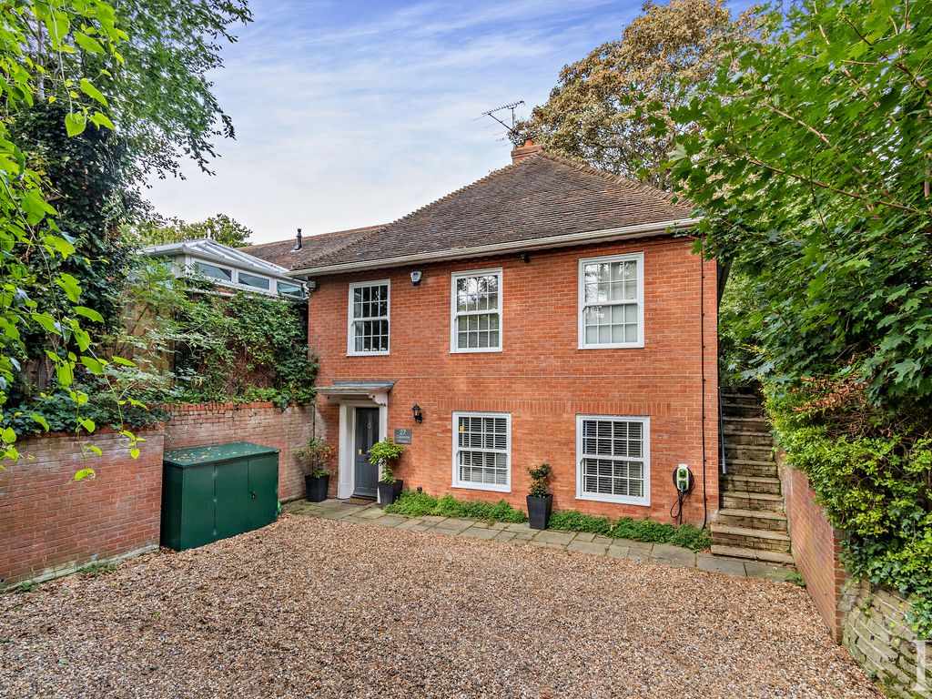4 bed detached house for sale in Dale Hall Lane, Ipswich IP1, £700,000