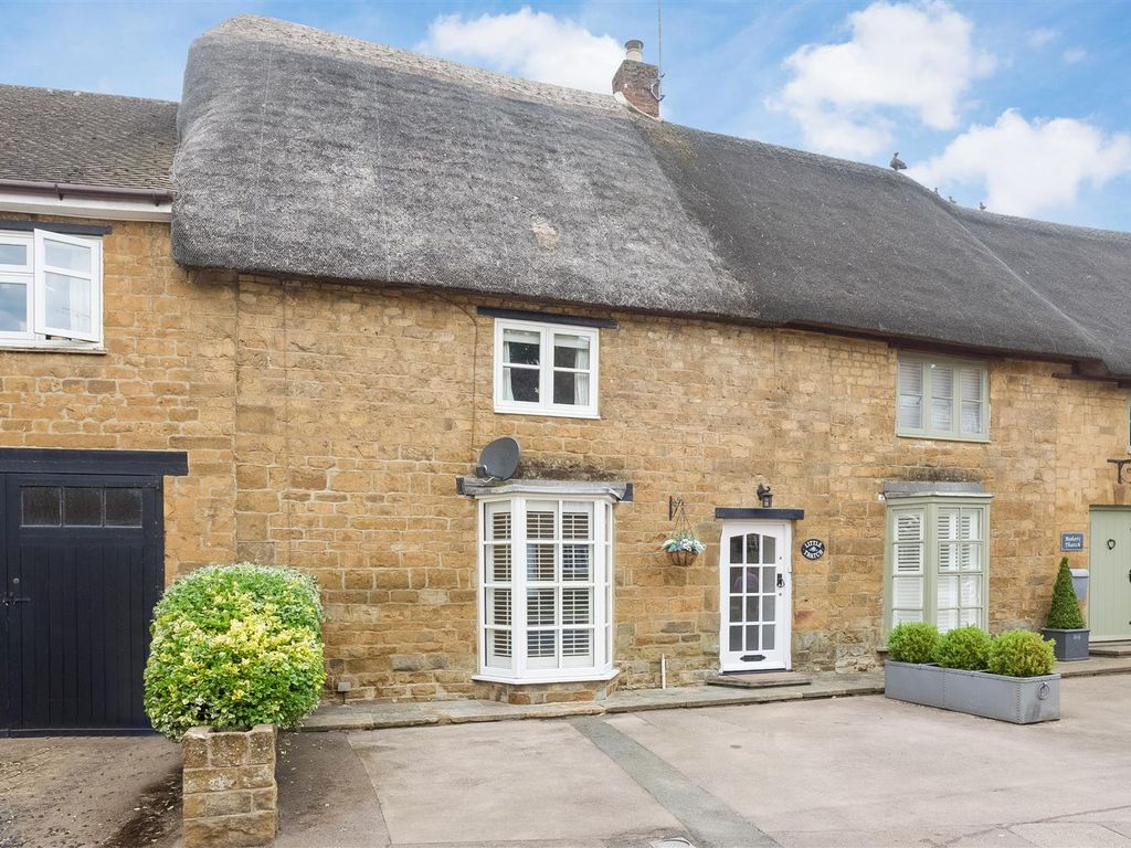 2 bed cottage for sale in High Street, Bloxham, Banbury OX15 Zoopla